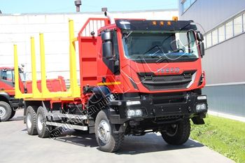 IVECO TRAKKER сортиментовоз 6х6