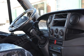 Iveco Daily 70C15 бортовой с КМУ, 2015 г. в.