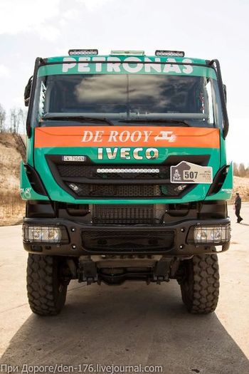 IVECO TRAKKER самосвал 6х4, 2014 г.в.