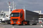 КОМПАНИЯ IVECO ВЫПУСКАЕТ НА РЫНОК НОВЫЙ ТЯГАЧ STRALIS HI-WAY, получивший премию «Truck of the Year 2013» (Грузовик года 2013)